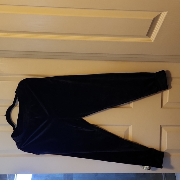 Sweats set - Picture 2 of 2